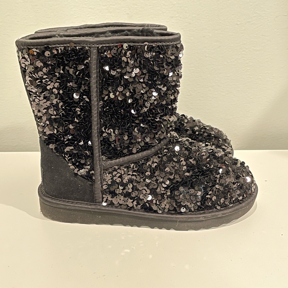 UGG‎ Sequin Kids Boots | Size 4